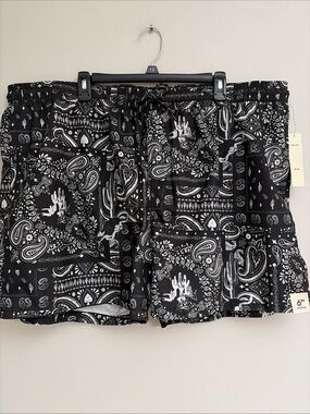 No Boundaries New! MensUPF 50+ Black Paisley Print Drawstring Women’s Shorts 3XL